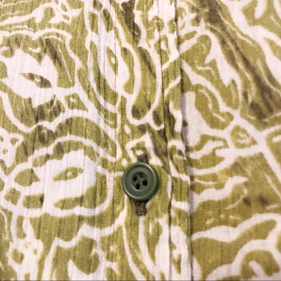 Villager Liz Claiborne Button Down Print Safari - Picture 6 of 8
